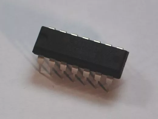 SPI DA-Wandler TLC5620